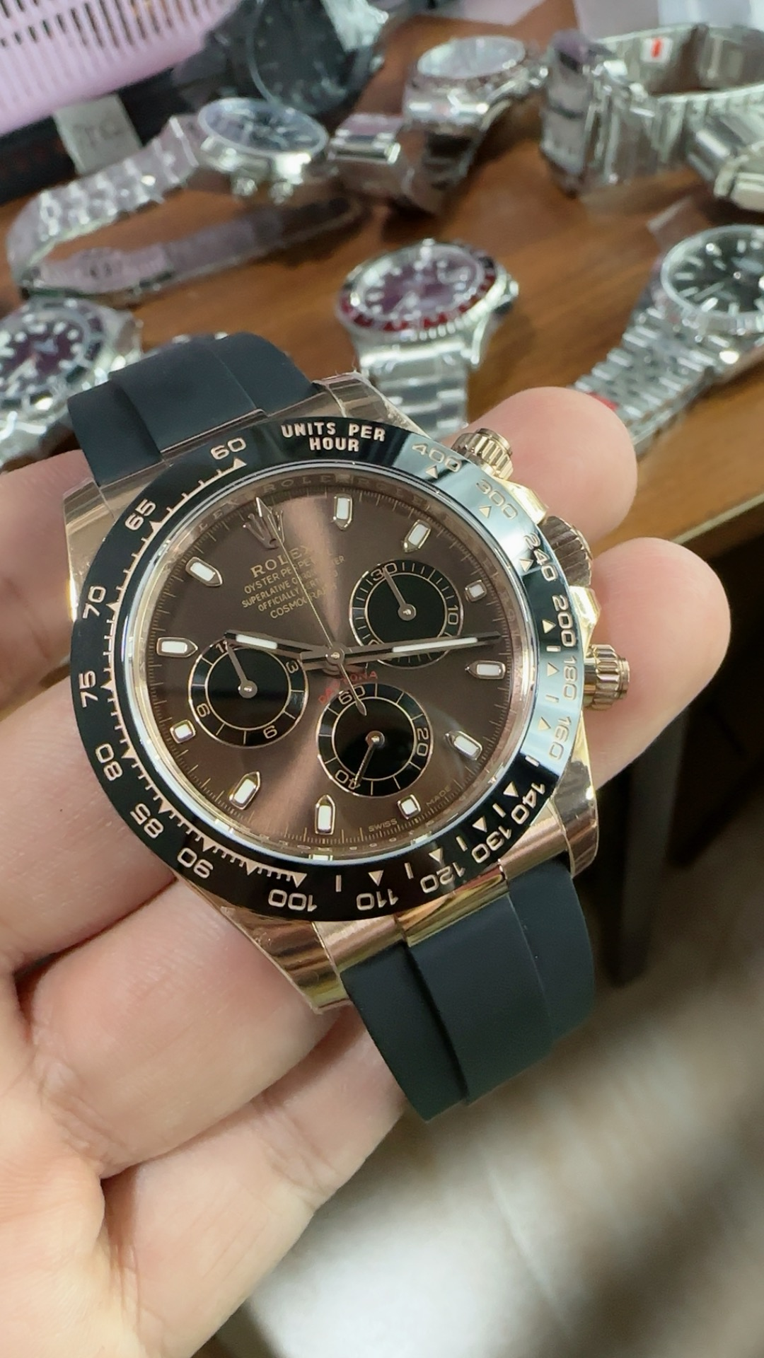 Rolex Daytona 40MM | หน้าปัดสีน้ำตาล (คาปูชิโน่) | ตัวเรือนสแตนเลสเคลือบสีโรสโกลด์ PVD