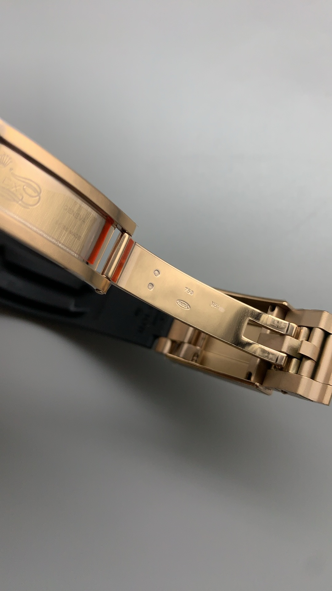 Rolex Daytona 40MM | หน้าปัดสีน้ำตาล (คาปูชิโน่) | ตัวเรือนสแตนเลสเคลือบสีโรสโกลด์ PVD