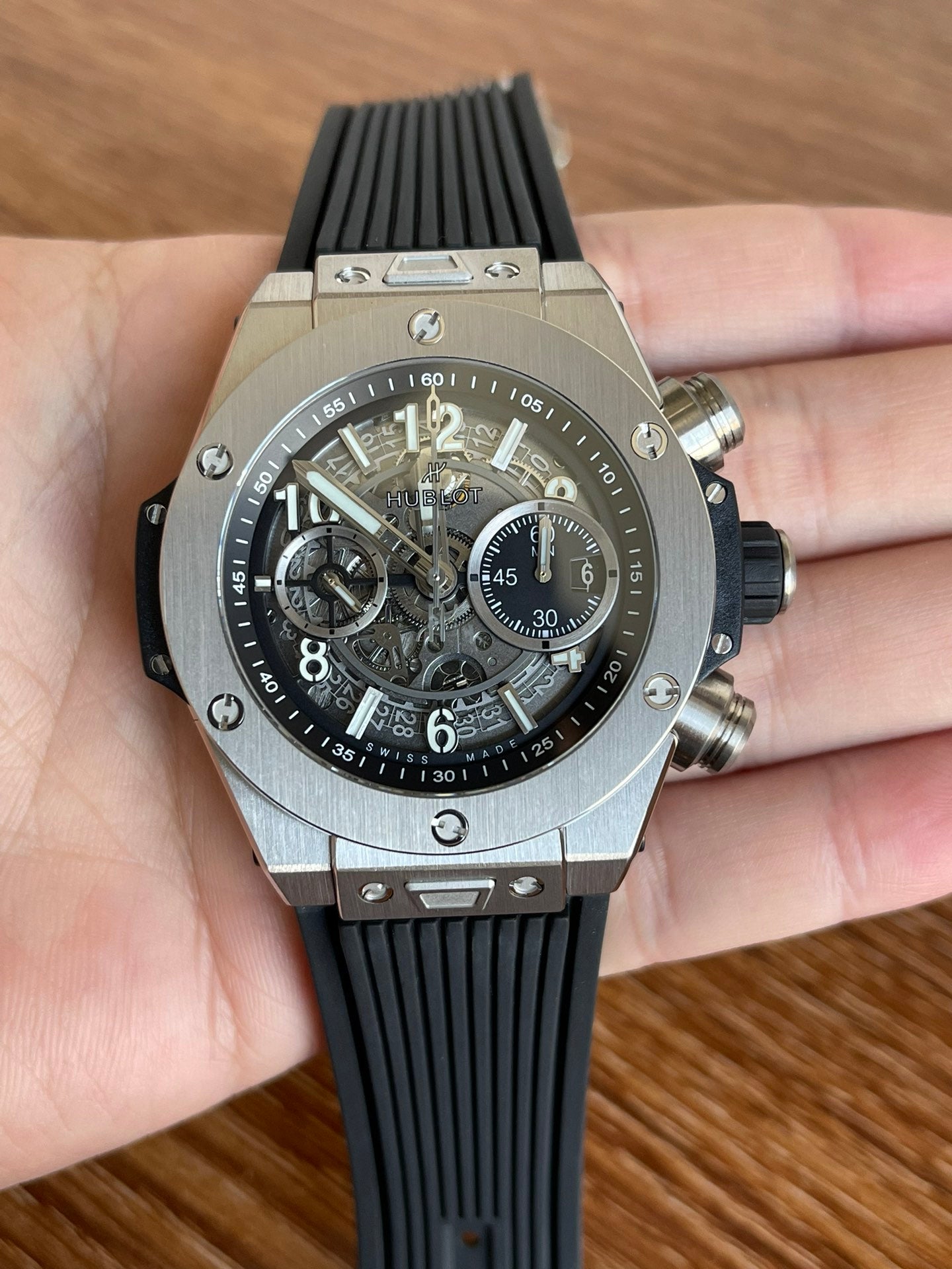 Hublot Big Bang Chronograph | 44MM | ตัวเรือนไทเทเนียม/สแตนเลสสตีล | หน้าปัดสเกเลตัน | จับเวลา Chronograph | กลไกอัตโนมัติ HUB4100
