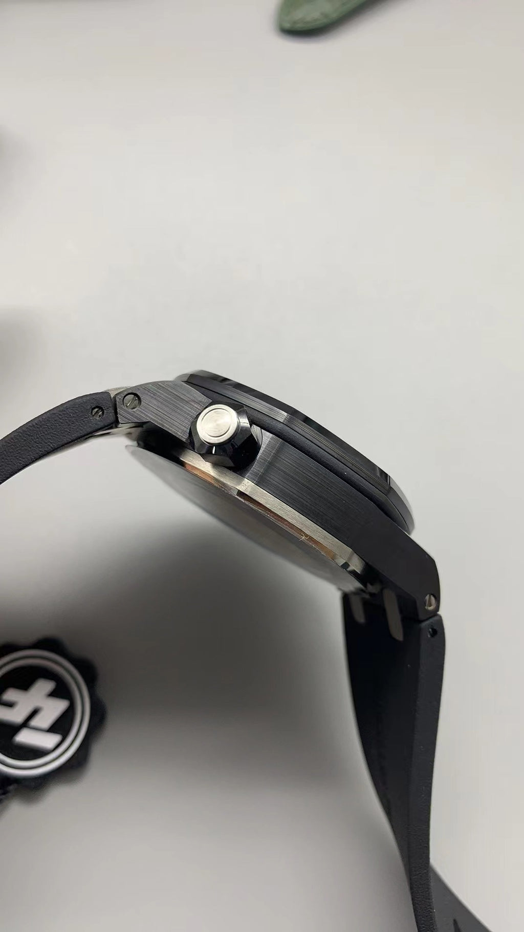 Audemars Piguet Royal Oak Offshore Diver 15707CE | 42MM | ตัวเรือนเซรามิกสีดำ | หน้าปัดสีดำ | กลไกอัตโนมัติ Cal.3120