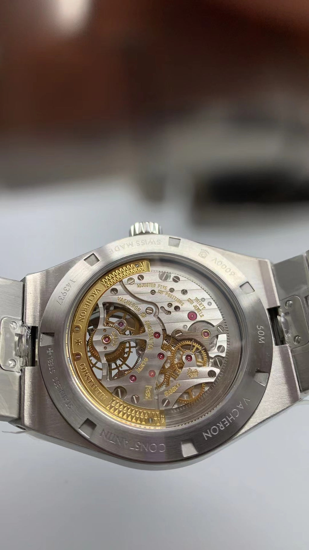 Vacheron Constantin Overseas Tourbillon 4500V | 42.5MM | ตัวเรือนสแตนเลสสตีล | ฟังก์ชันทูร์บิญอง | หน้าปัดสีน้ำเงิน | สายเหล็กสแตนเลส | กลไกอัตโนมัติ Cal.2160