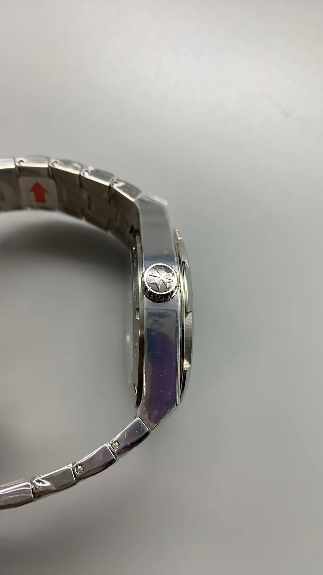 Vacheron Constantin Overseas Tourbillon 4500V | 42.5MM | ตัวเรือนสแตนเลสสตีล | ฟังก์ชันทูร์บิญอง | หน้าปัดสีน้ำเงิน | สายเหล็กสแตนเลส | กลไกอัตโนมัติ Cal.2160