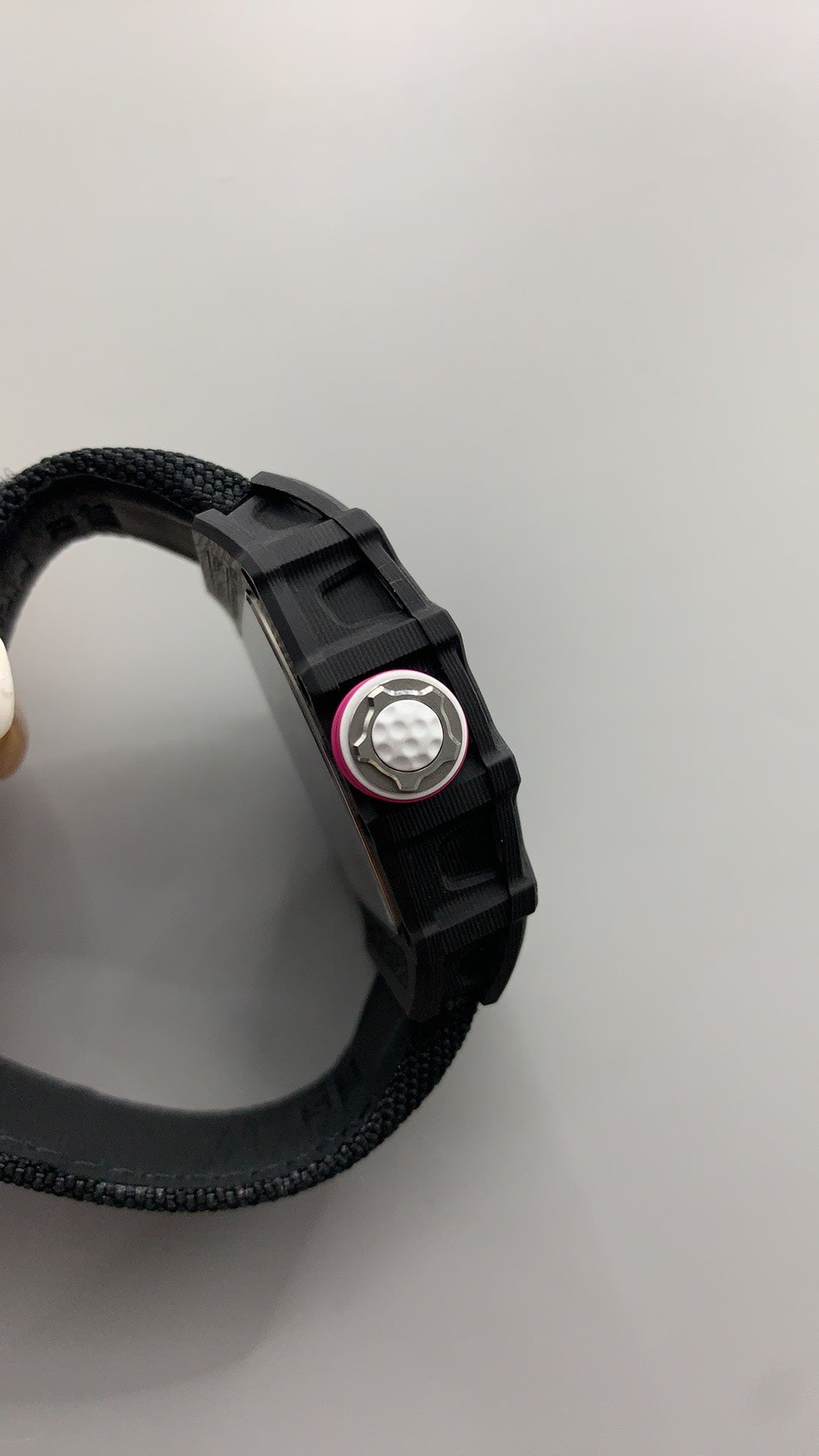 Richard Mille RM38-02 | 42MM | ตัวเรือนคาร์บอนไฟเบอร์ TPT + โครงไทเทเนียม | หน้าปัดสเกเลตัน | กลไกไขลานมือ Flying Tourbillon