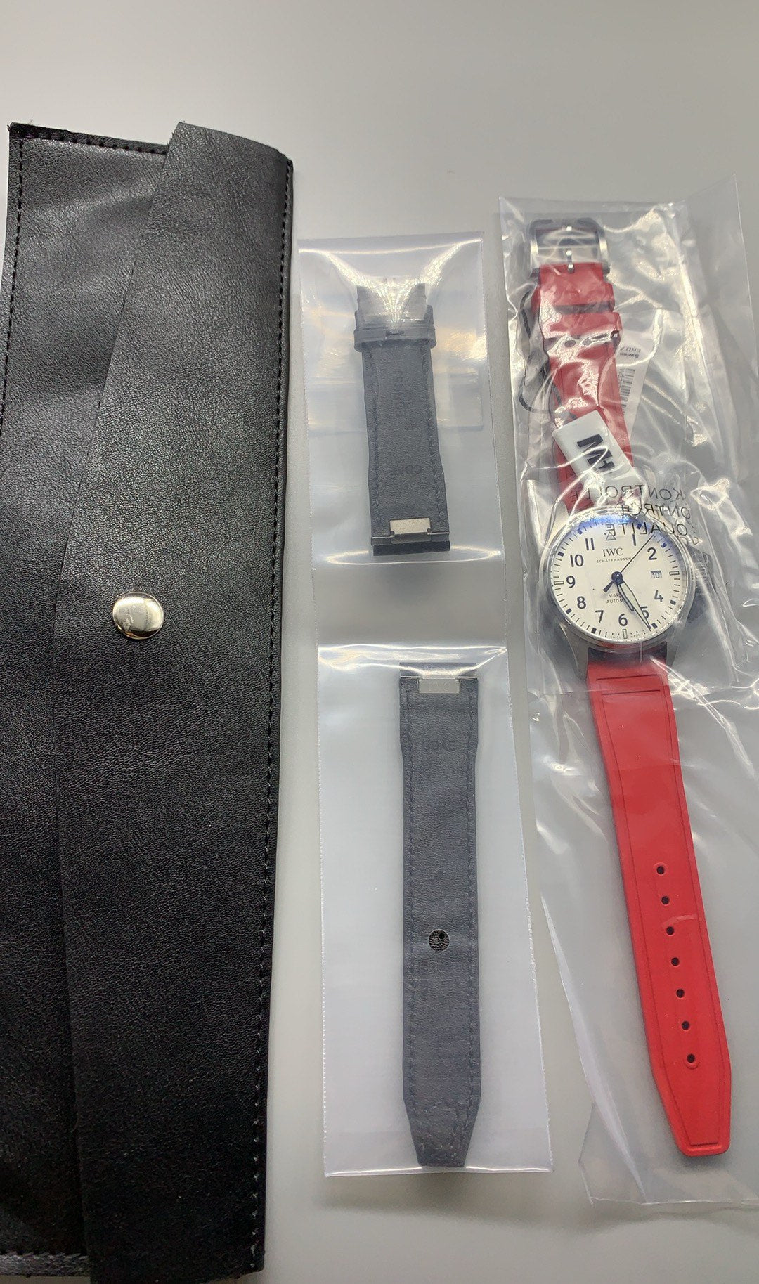 IWC Pilot’s Watch Mark XX | 40MM | หน้าปัดสีขาว | สายหนังลูกวัวสีดำ