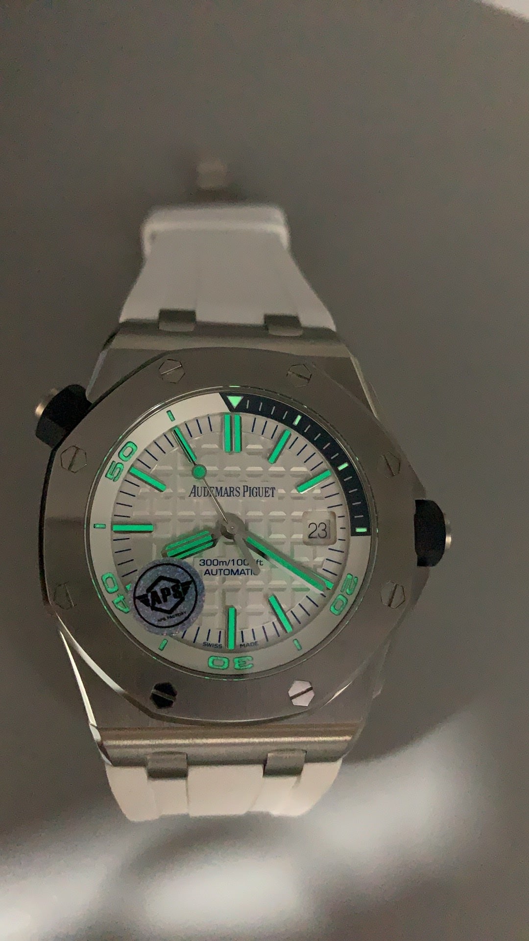 Audemars Piguet Royal Oak Offshore Diver 15710ST | 42MM | ตัวเรือนสแตนเลสสตีล | หน้าปัดสีคลาสสิก | กลไกอัตโนมัติ Cal.3120