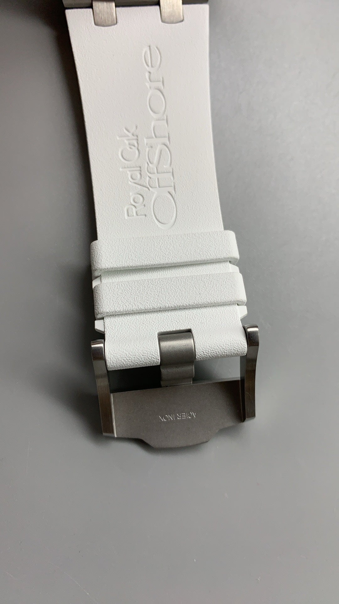 Audemars Piguet Royal Oak Offshore Diver 15710ST | 42MM | ตัวเรือนสแตนเลสสตีล | หน้าปัดสีคลาสสิก | กลไกอัตโนมัติ Cal.3120