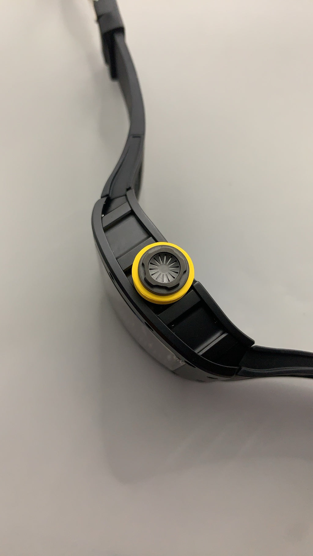 Richard Mille RM35-09 | 42MM | ตัวเรือนคาร์บอนไฟเบอร์ NTPT + โครงไทเทเนียม | หน้าปัดสเกเลตัน | กลไกอัตโนมัติ RMAL2