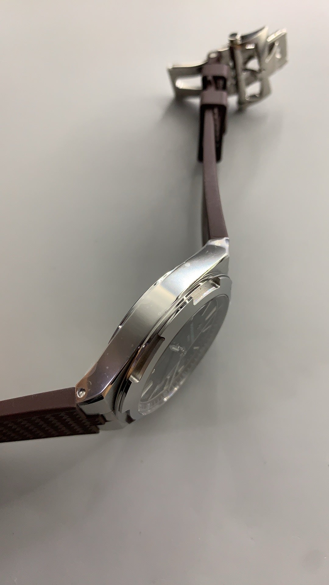 Vacheron Constantin Overseas 4500V | 41MM | ตัวเรือนสแตนเลสสตีล | ฟังก์ชันวันที่ | หน้าปัดสีน้ำตาล | สายยางสีน้ำตาล | กลไกอัตโนมัติ Cal.5100