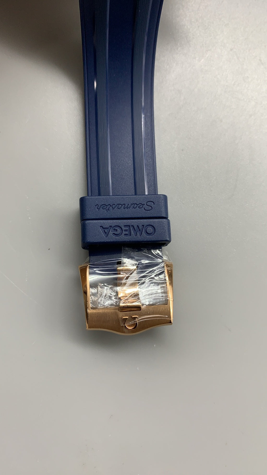 Omega Seamaster Diver 300M 42MM | กลไกอัตโนมัติ Co-Axial Master Chronometer ขนาดตัวเรือน: 42 มม.