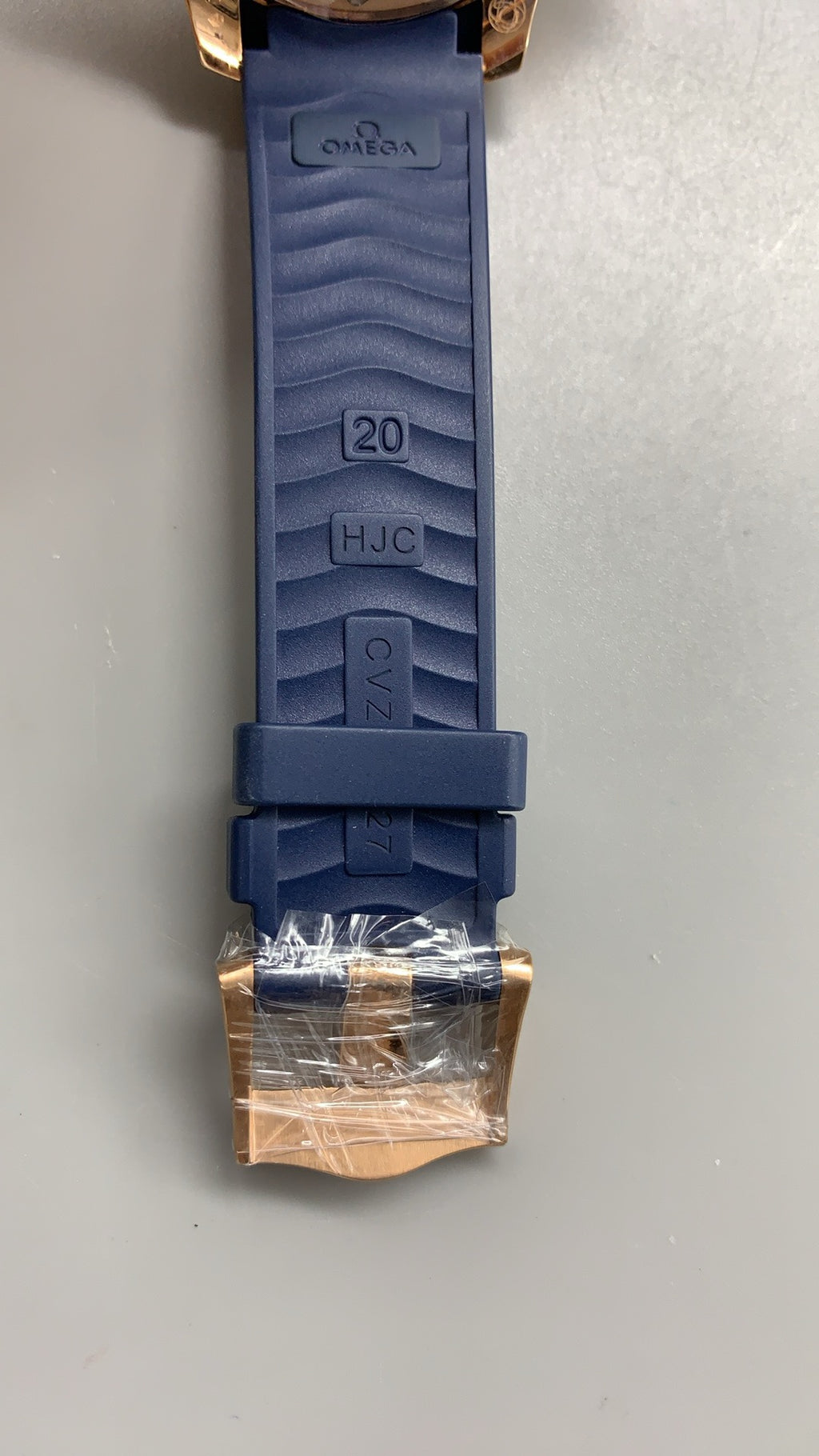 Omega Seamaster Diver 300M 42MM | กลไกอัตโนมัติ Co-Axial Master Chronometer ขนาดตัวเรือน: 42 มม.