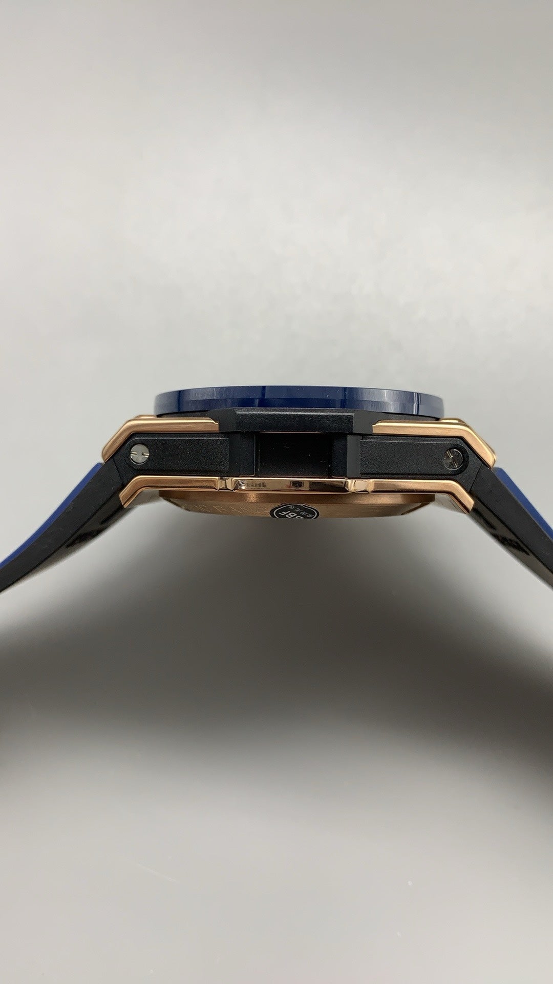 Hublot Big Bang Chronograph | 44MM | ตัวเรือนไทเทเนียม/สแตนเลสสตีล | หน้าปัดสเกเลตัน | จับเวลา Chronograph | กลไกอัตโนมัติ HUB4100