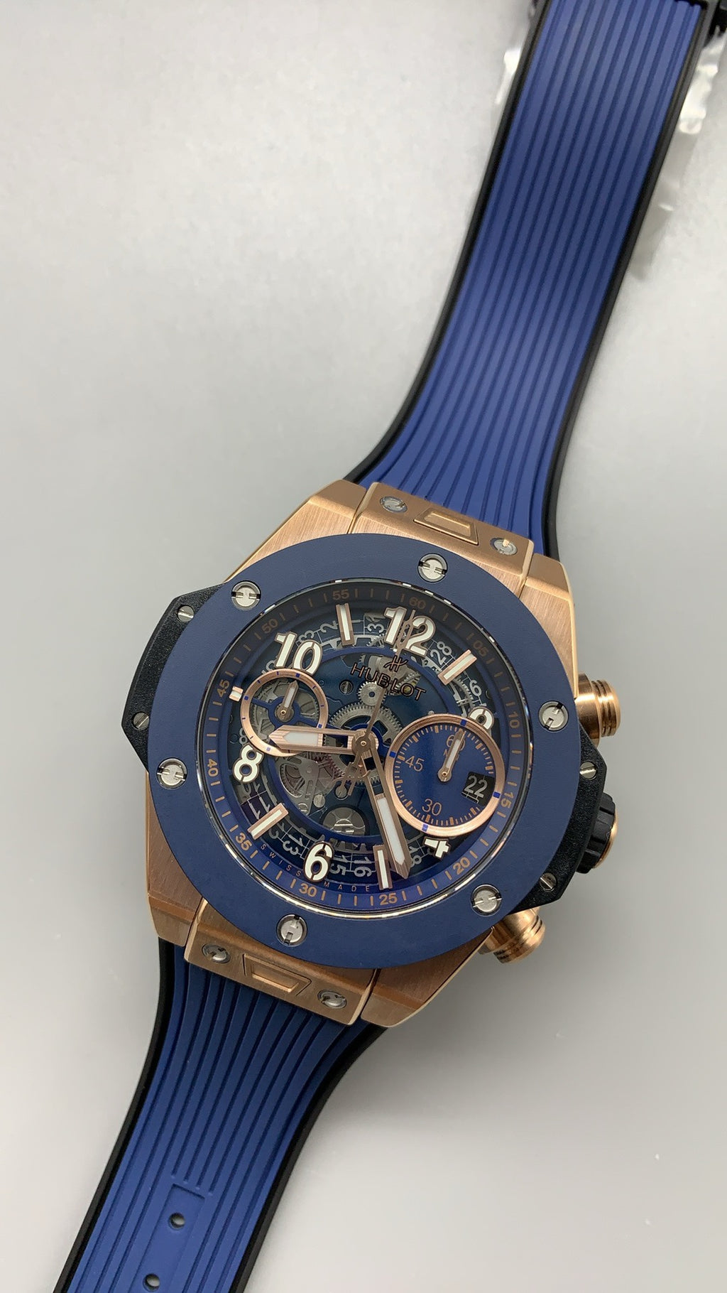 Hublot Big Bang Chronograph | 44MM | ตัวเรือนไทเทเนียม/สแตนเลสสตีล | หน้าปัดสเกเลตัน | จับเวลา Chronograph | กลไกอัตโนมัติ HUB4100