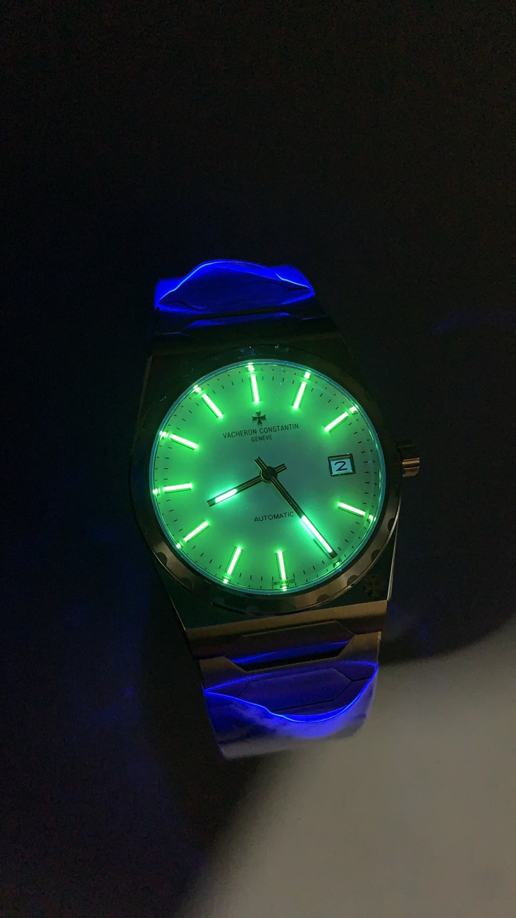 Vacheron Constantin Historiques 222 | 37MM | ตัวเรือนสแตนเลสสตีล | หน้าปัดสีทองแชมเปญ | สายเหล็กสแตนเลส | กลไกอัตโนมัติ Cal.2455/2