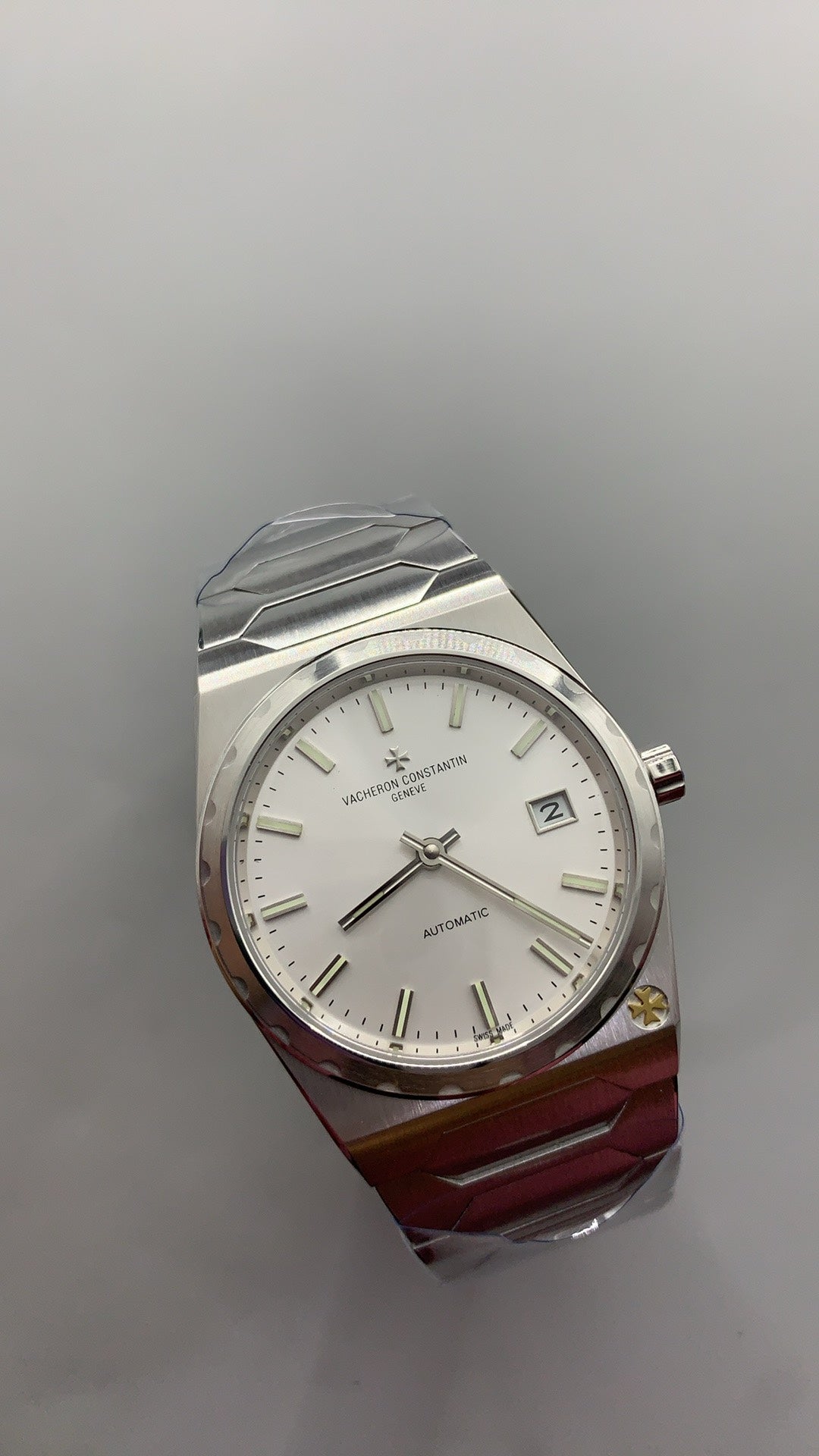 Vacheron Constantin Historiques 222 | 37MM | ตัวเรือนสแตนเลสสตีล | หน้าปัดสีทองแชมเปญ | สายเหล็กสแตนเลส | กลไกอัตโนมัติ Cal.2455/2