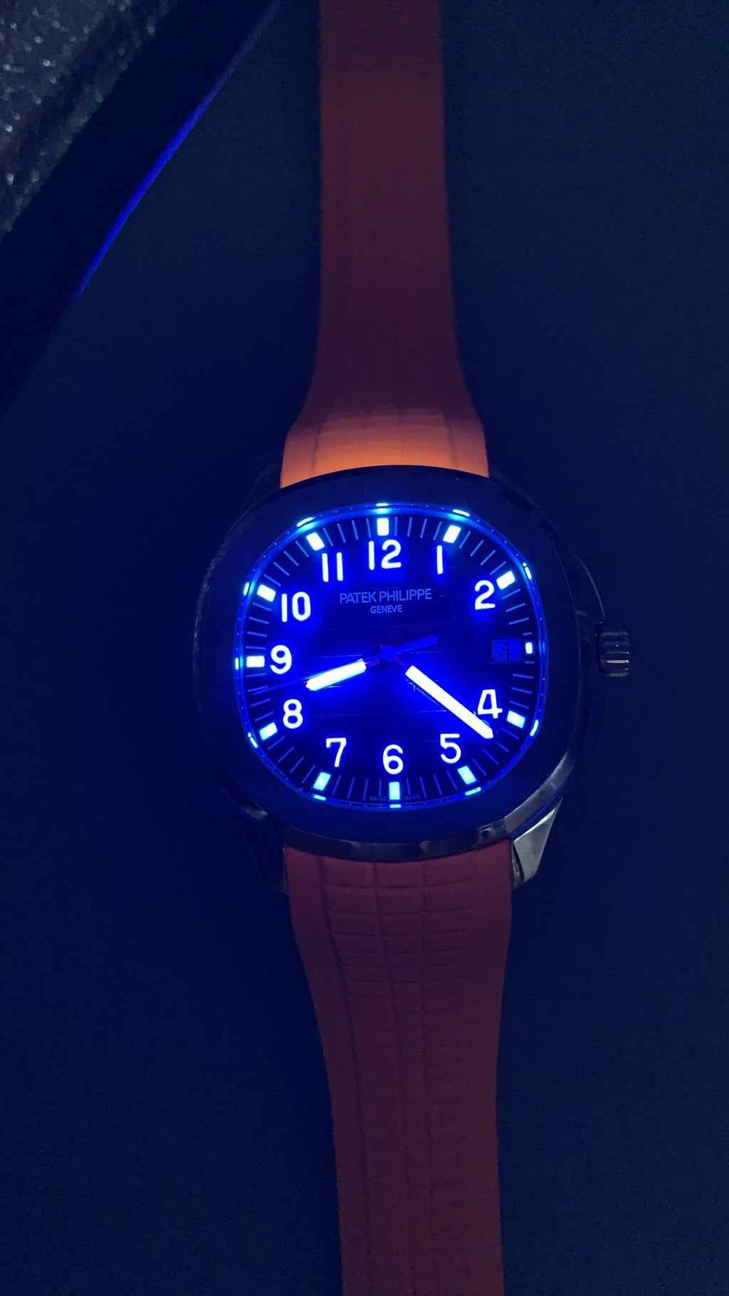 Patek Philippe Aquanaut 5167 | 40MM | หน้าปัดสีดำลายตาราง | สายยางสีส้ม | กลไกอัตโนมัติ Cal.324 S C