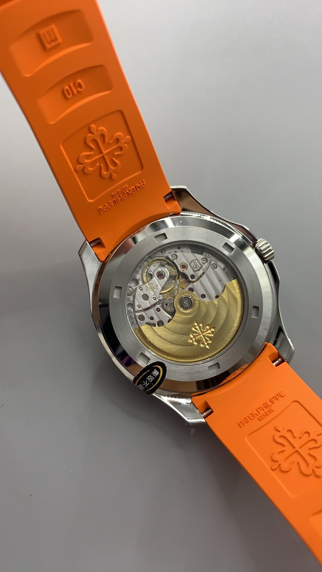 Patek Philippe Aquanaut 5167 | 40MM | หน้าปัดสีดำลายตาราง | สายยางสีส้ม | กลไกอัตโนมัติ Cal.324 S C