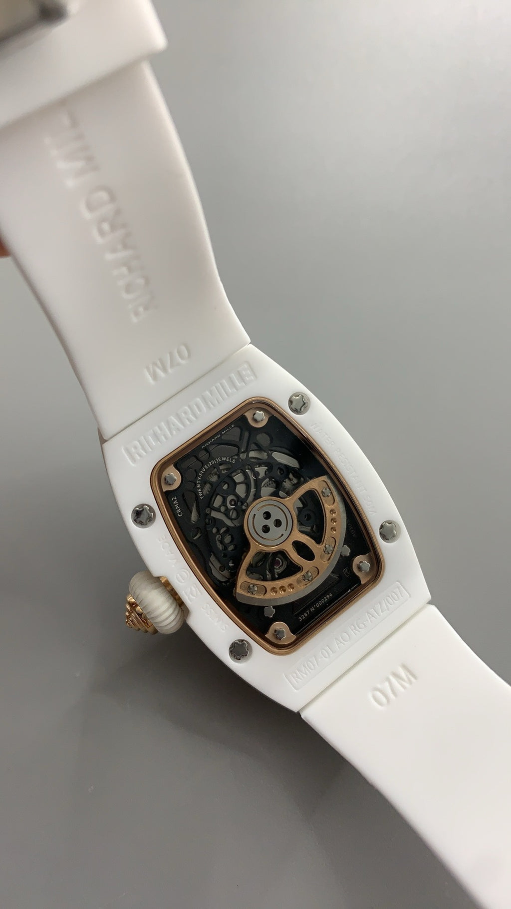 Richard Mille RM07-01 | 31MM | ตัวเรือนเซรามิกสีขาว + โครงสร้างโรสโกลด์ | หน้าปัดสเกเลตัน | กลไกอัตโนมัติ CRMA2