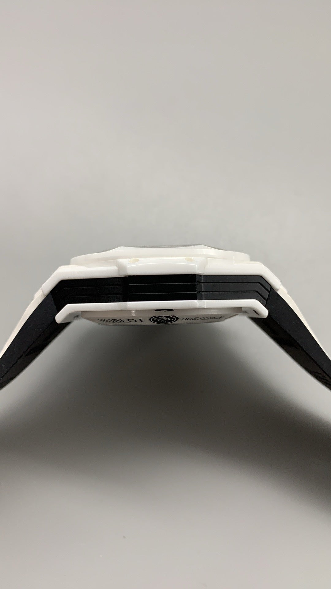 Hublot Big Bang Unico II Sang Bleu | 44MM | ตัวเรือนเซรามิกทั้งเรือน | หน้าปัดสเกเลตันลายเรขาคณิต | จับเวลา Chronograph | กลไกอัตโนมัติ HUB1280