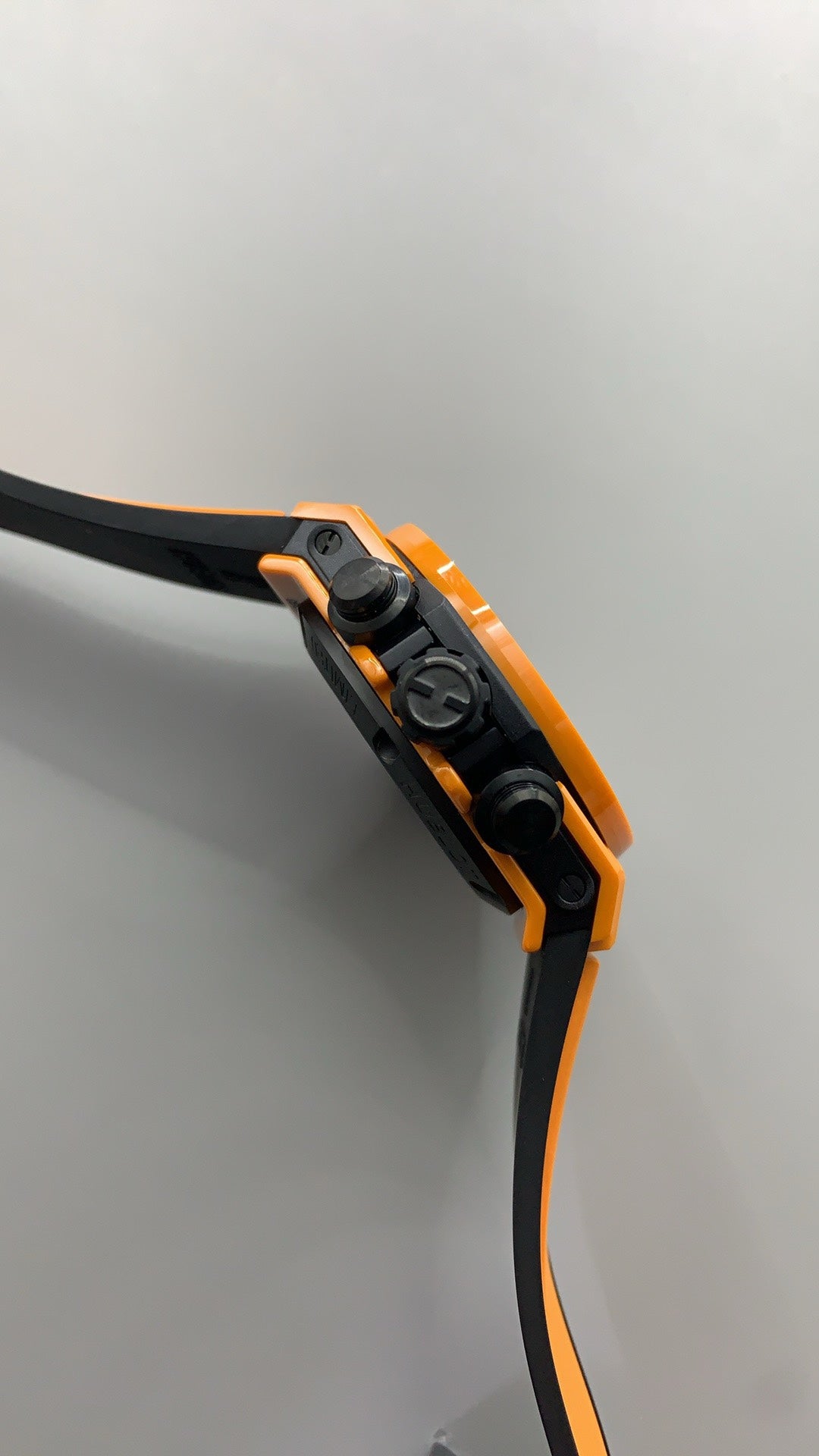 Hublot Big Bang Chronograph | 44MM | ตัวเรือนไทเทเนียม | ขอบเซรามิกสีส้ม | หน้าปัดสเกเลตัน | จับเวลา Chronograph | กลไกอัตโนมัติ HUB4100