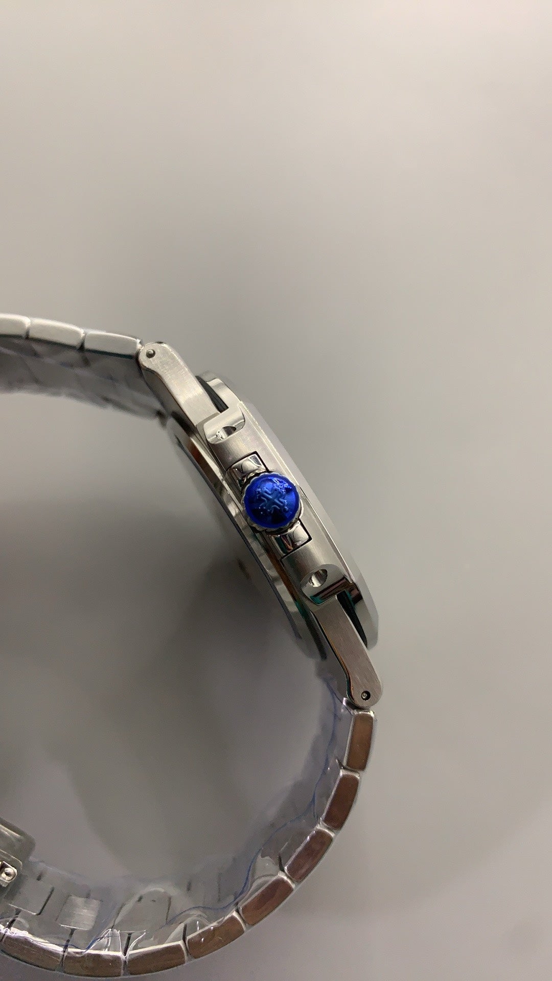 Patek Philippe Nautilus 5711 | 40MM | หน้าปัดสีเขียวซันเรย์ (รุ่นคัสตอม) | ตัวเรือนสแตนเลสสตีล | กลไกอัตโนมัติ Cal.324 S C