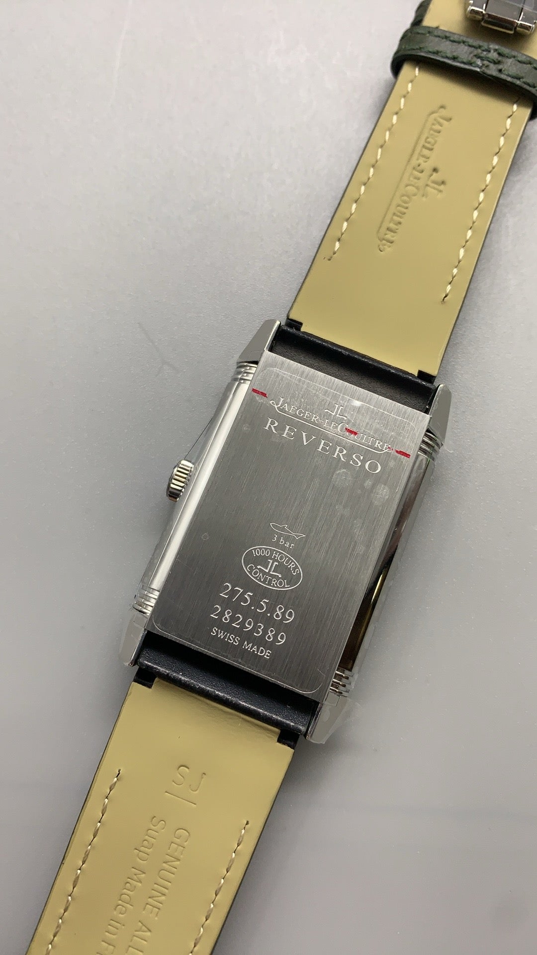 Jaeger-LeCoultre Reverso Tribute Small Seconds | 45.6×27.4MM | ตัวเรือนสแตนเลสสตีล | หน้าปัดสีเขียว | สายหนังจระเข้สีเขียว | กลไกไขลาน Cal.822/2