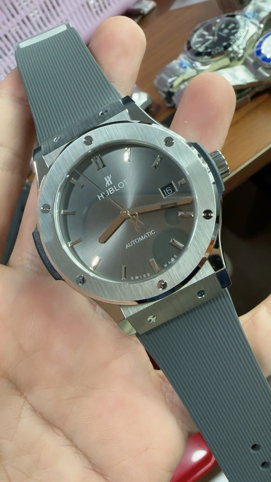 Hublot Classic Fusion | 42MM | ตัวเรือนไทเทเนียม | หน้าปัดสีเทา | กลไกอัตโนมัติ HUB1110