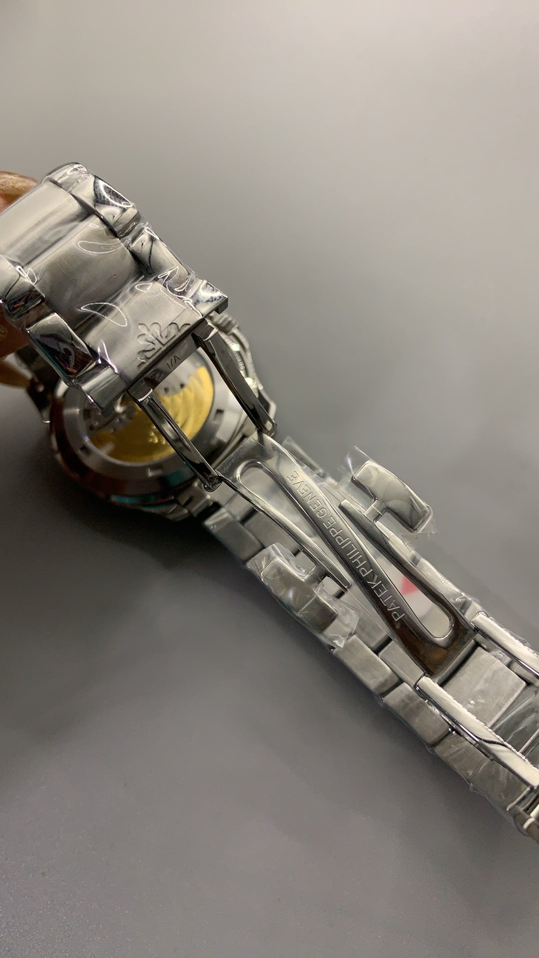 Patek Philippe Aquanaut 5167 | 40MM | หน้าปัดสีดำลายตาราง | สายสแตนเลสสตีล | กลไกอัตโนมัติ Cal.324 S C