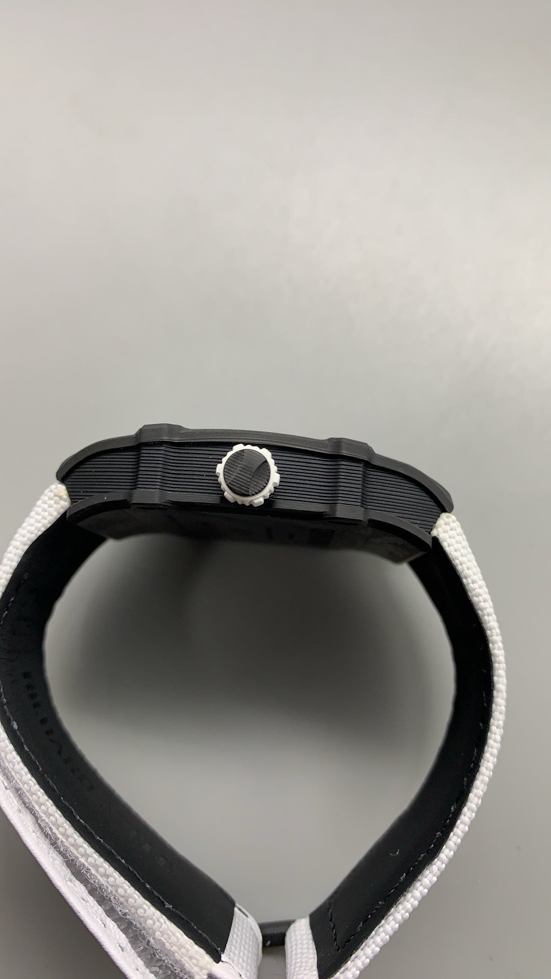 Richard Mille RM27-05 | 38.4MM | ตัวเรือนคาร์บอนไฟเบอร์ TPT + โครงไทเทเนียม | น้ำหนักเบาพิเศษ | หน้าปัดสเกเลตัน | กลไกไขลานมือ RM27-05