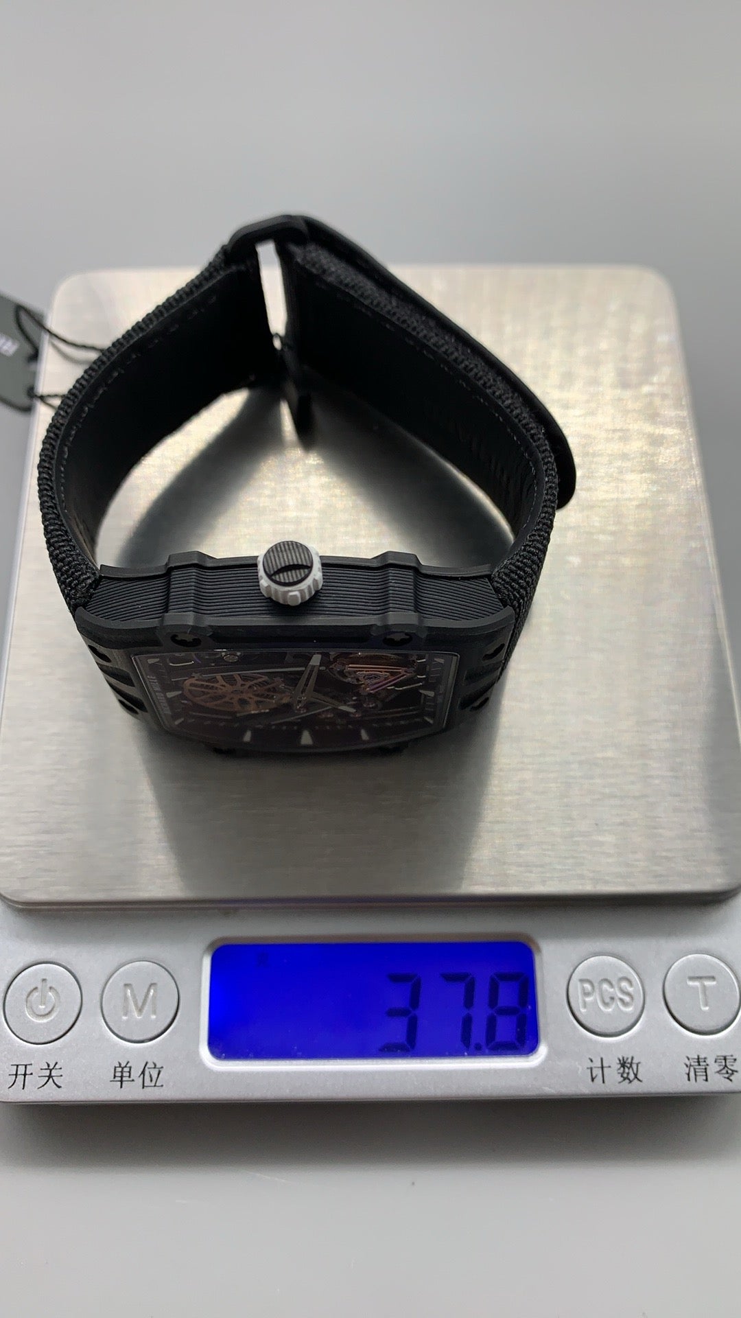 Richard Mille RM27-05 | 38.4MM | ตัวเรือนคาร์บอนไฟเบอร์ TPT + โครงไทเทเนียม | น้ำหนักเบาพิเศษ | หน้าปัดสเกเลตัน | กลไกไขลานมือ RM27-05