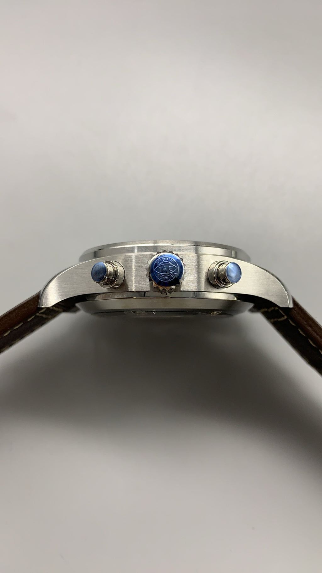 IWC Pilot’s Chronograph | 41MM | หน้าปัดสีดำ | สายหนังสีน้ำตาล