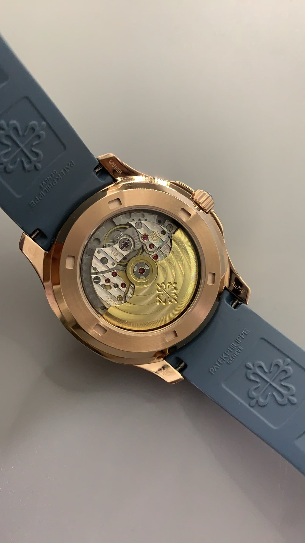 Patek Philippe 5261R | 38.5MM | ตัวเรือนสีโรสโกลด์ PVD | หน้าปัดสีน้ำเงินอมเทาซันเรย์ | ปฏิทินประจำปี + ข้างขึ้นข้างแรม | กลไกอัตโนมัติ Cal.26-330 S QA LU