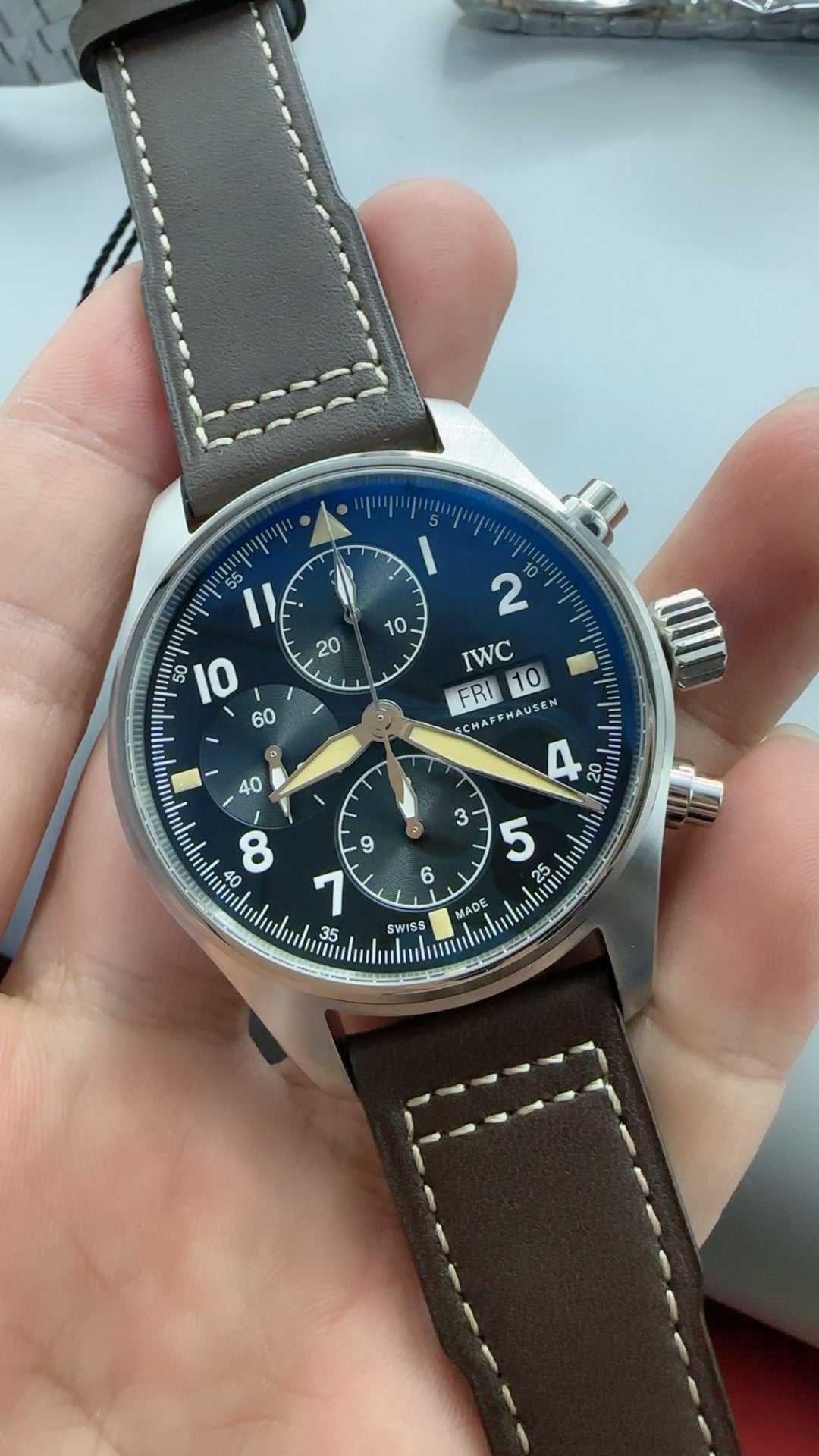 IWC Pilot’s Chronograph | 41MM | หน้าปัดสีดำ | สายหนังสีน้ำตาล