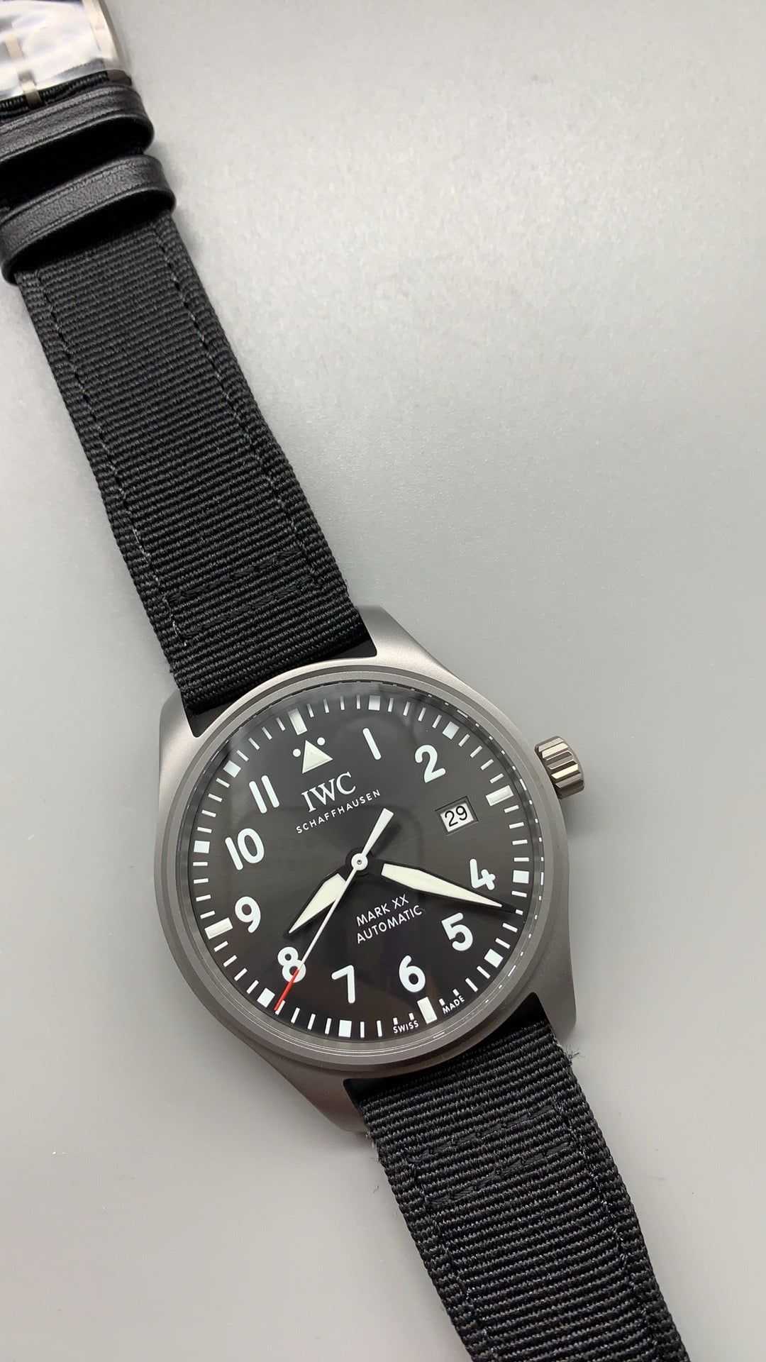 IWC Mark XX | 40MM | ตัวเรือนไทเทเนียม | น้ำหนักเบา แข็งแรง