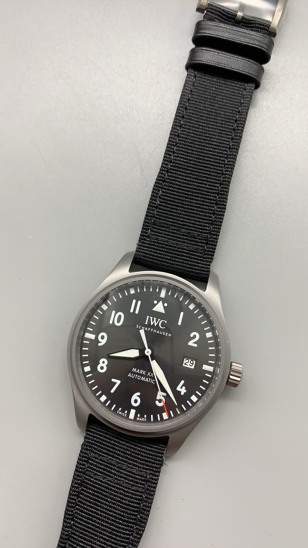 IWC Mark XX | 40MM | ตัวเรือนไทเทเนียม | น้ำหนักเบา แข็งแรง