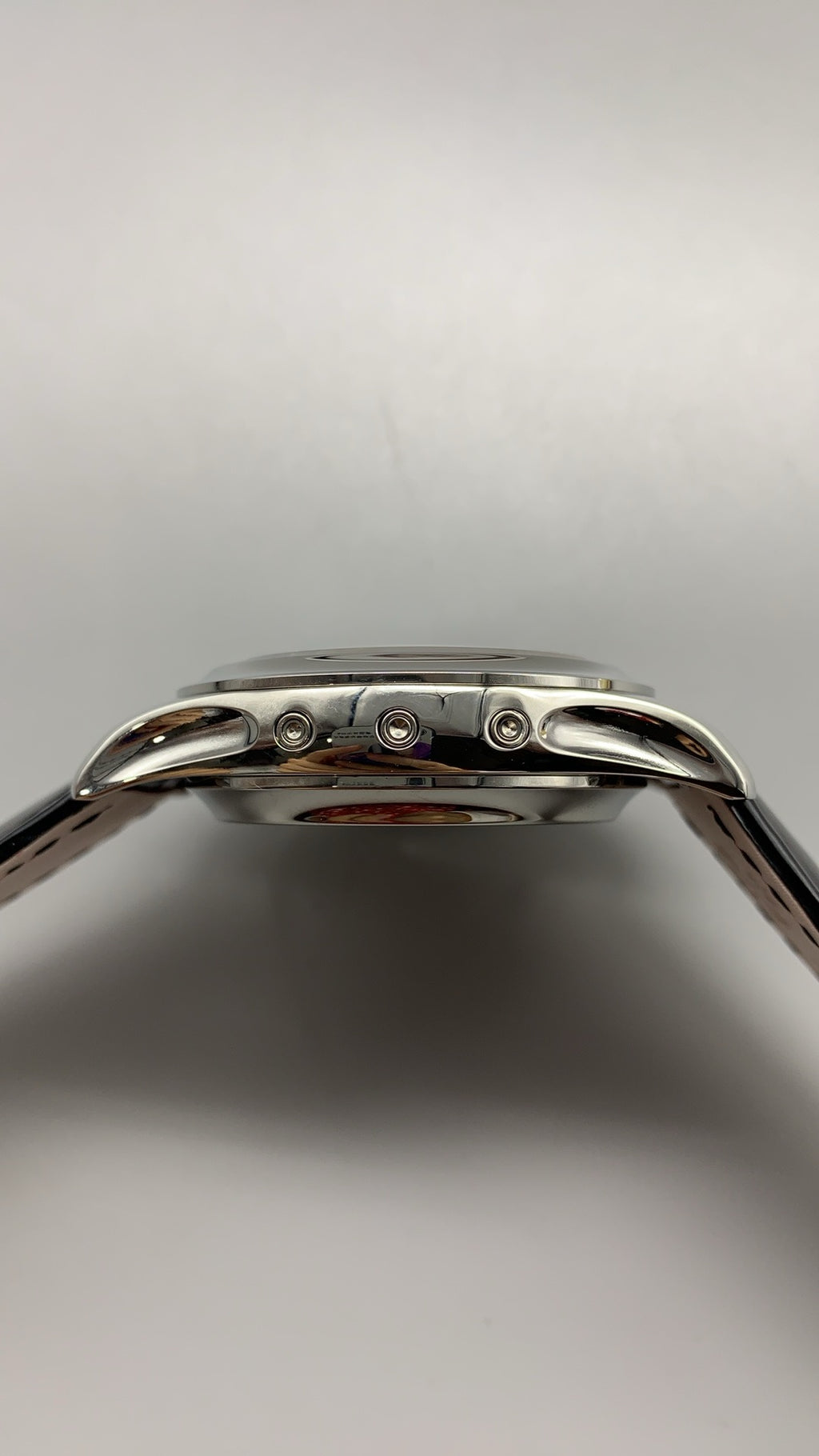 Patek Philippe 5905G | 42MM | หน้าปัดสีน้ำเงินซันเรย์ | ฟังก์ชันปฏิทินประจำปี + จับเวลา Flyback | กลไกอัตโนมัติ Cal.CH 28-520 QA 24H