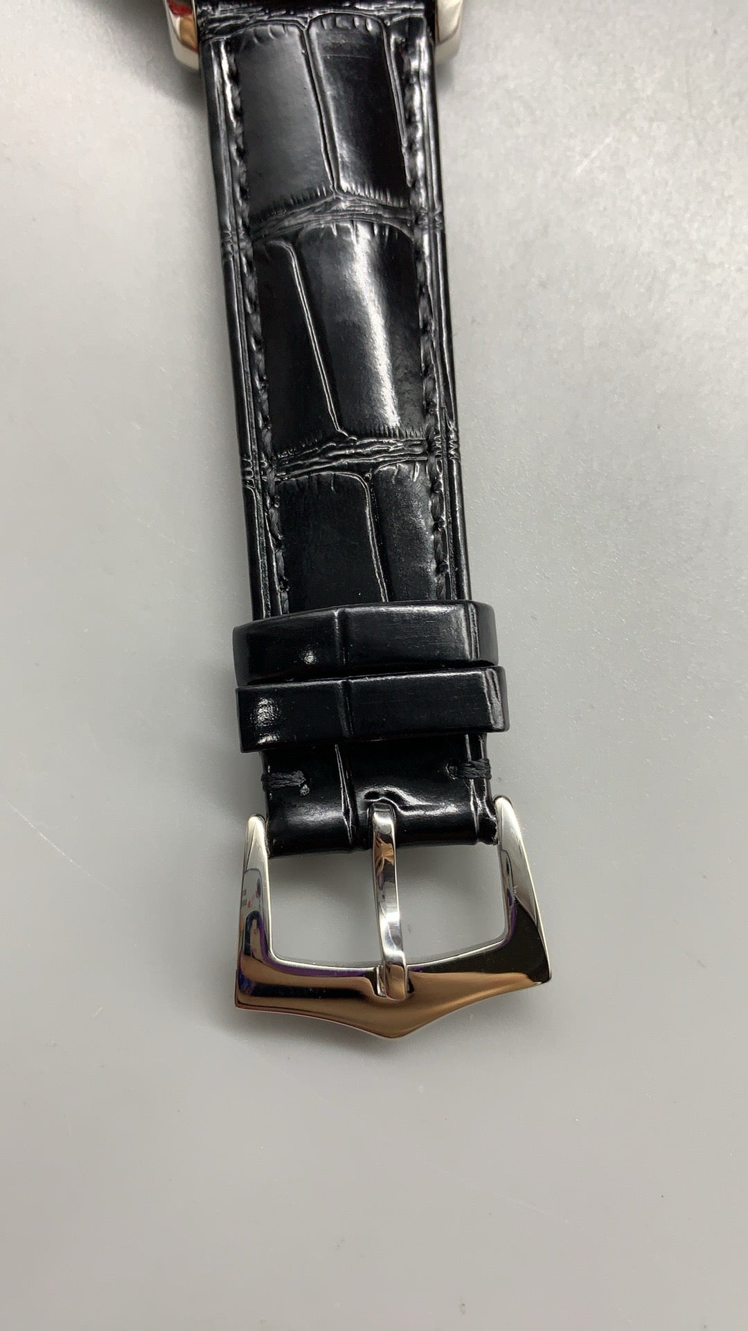 Patek Philippe 5905G | 42MM | หน้าปัดสีน้ำเงินซันเรย์ | ฟังก์ชันปฏิทินประจำปี + จับเวลา Flyback | กลไกอัตโนมัติ Cal.CH 28-520 QA 24H