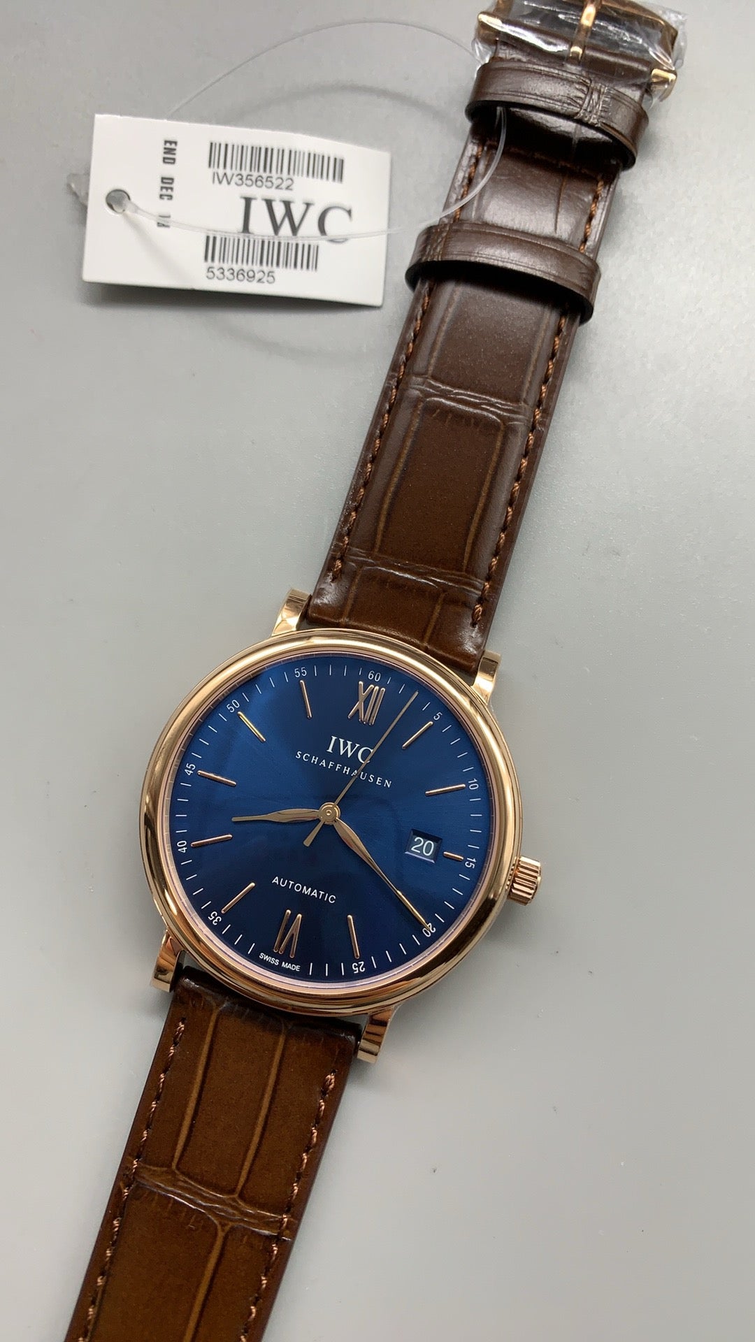 IWC Portofino Automatic | 40MM | หน้าปัดสีน้ำเงิน | ขอบโรสโกลด์ | สายหนังสีน้ำตาล