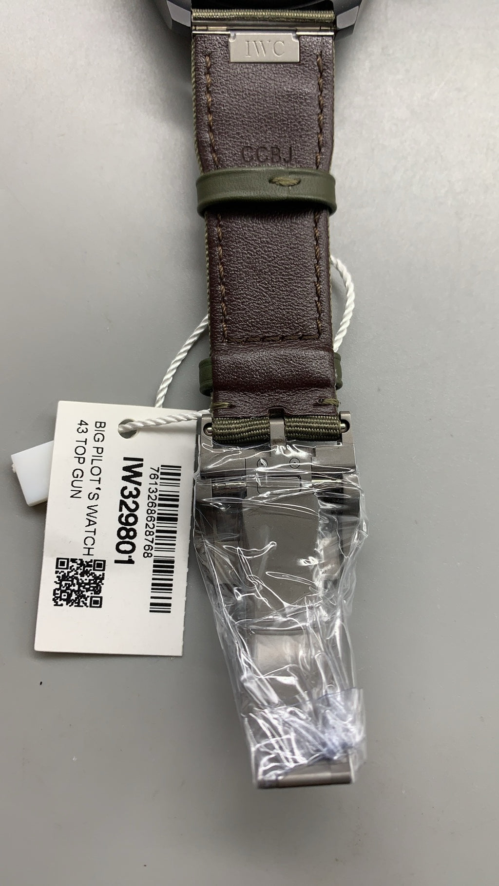 IWC Big Pilot’s Watch TOP GUN | 46MM | ตัวเรือนเซรามิกสีดำ | สายผ้าไนลอนสีเขียวทหาร | กลไกอัตโนมัติ