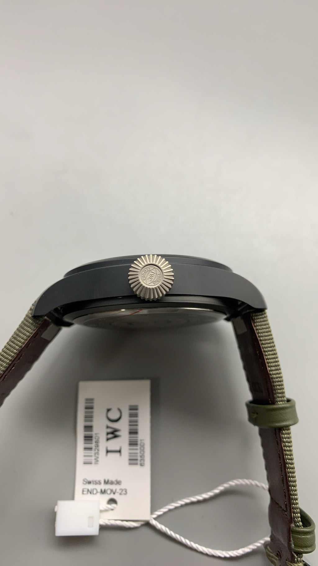 IWC Big Pilot’s Watch TOP GUN | 46MM | ตัวเรือนเซรามิกสีดำ | สายผ้าไนลอนสีเขียวทหาร | กลไกอัตโนมัติ