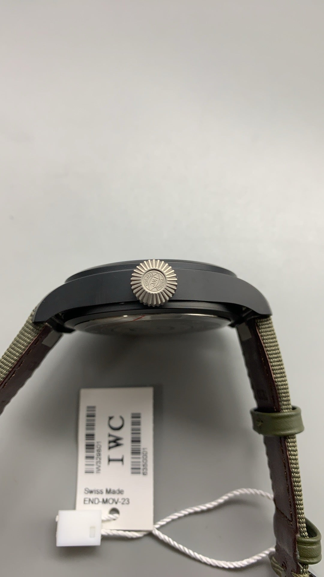 IWC Big Pilot’s Watch TOP GUN | 46MM | ตัวเรือนเซรามิกสีดำ | สายผ้าไนลอนสีเขียวทหาร | กลไกอัตโนมัติ