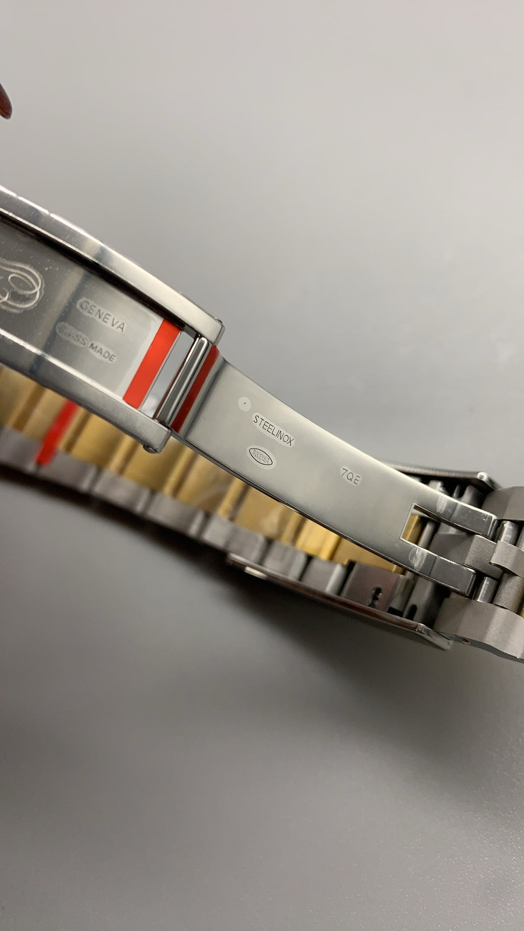 Rolex Sea-Dweller 43 MM | หน้าปัดสีดำ | ตัวเรือน Rolesor (สตีล + ทอง 18K) ขนาดตัวเรือน: 43 มม.