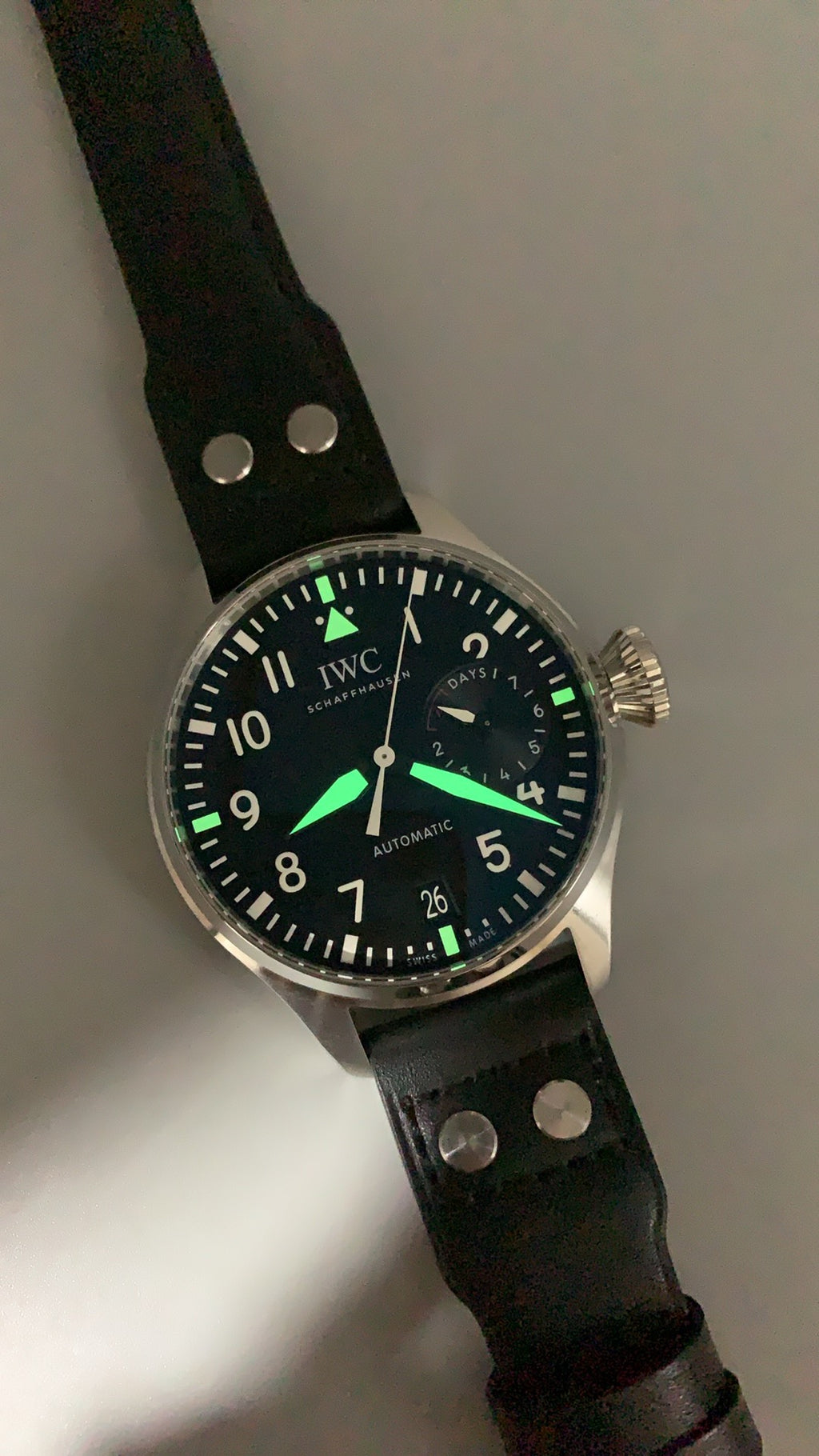 IWC Big Pilot’s Watch | 46MM | ตัวเรือนสแตนเลส | สายหนังลูกวัวสีดำ | กลไกอัตโนมัติ