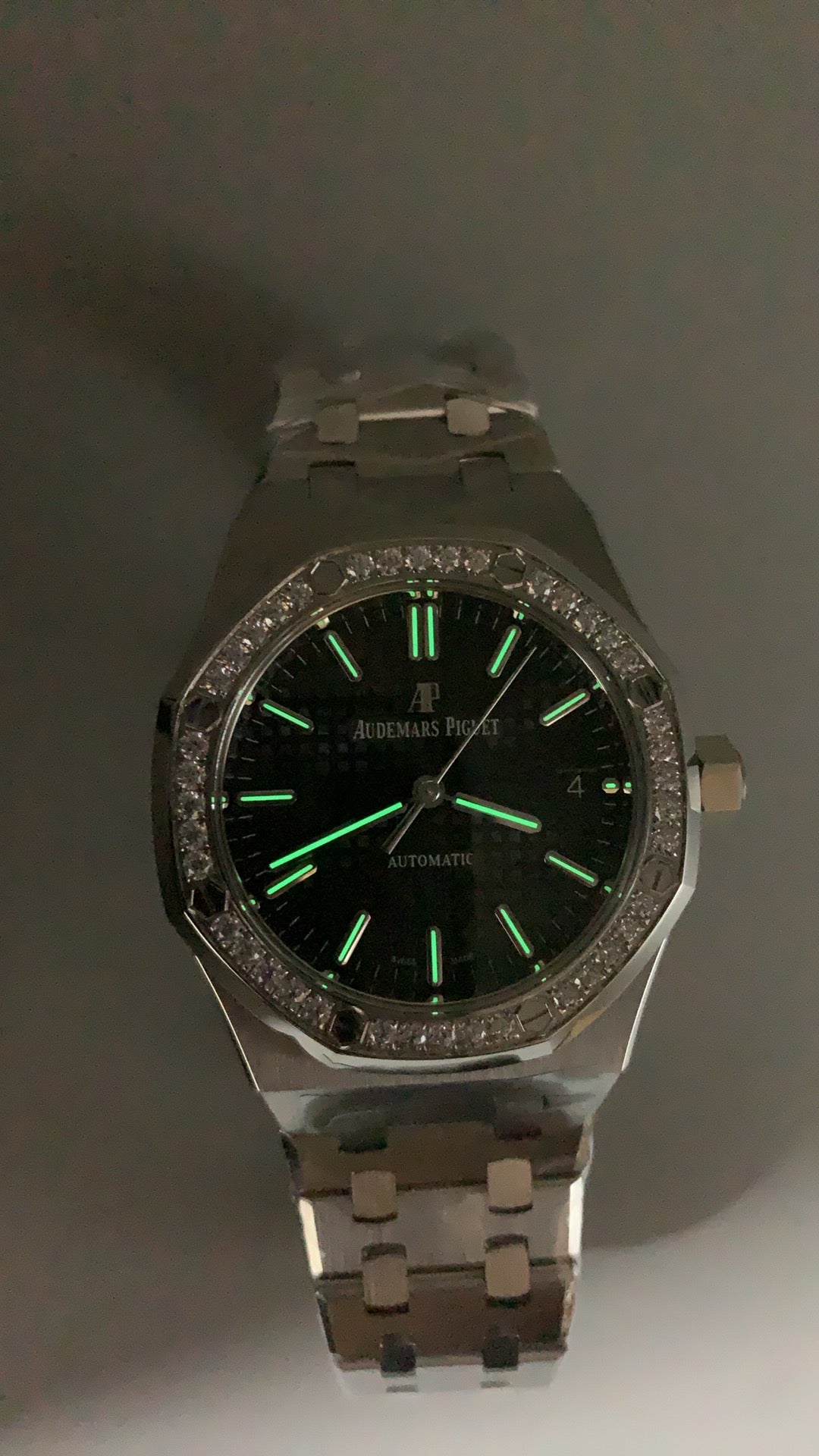 Audemars Piguet Royal Oak 15450ST | 37MM | ตัวเรือนสแตนเลสสตีล | หน้าปัดสีคลาสสิก | กลไกอัตโนมัติ Cal.3120