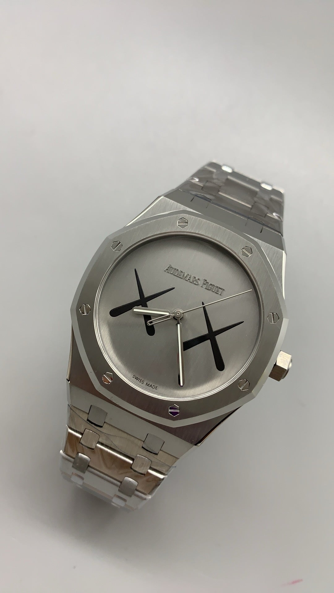 Audemars Piguet Royal Oak Concept Black Panther | 42MM | ตัวเรือนสแตนเลสสตีลเคลือบสีดำแบบ PVD | หน้าปัดตกแต่งตัวการ์ตูน Black Panther | กลไกอัตโนมัติ Flying Tourbillon