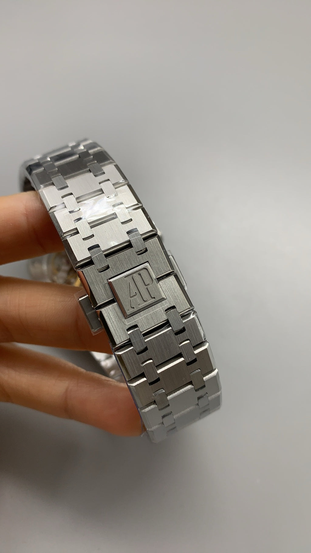 Audemars Piguet Royal Oak Concept Black Panther | 42MM | ตัวเรือนสแตนเลสสตีลเคลือบสีดำแบบ PVD | หน้าปัดตกแต่งตัวการ์ตูน Black Panther | กลไกอัตโนมัติ Flying Tourbillon