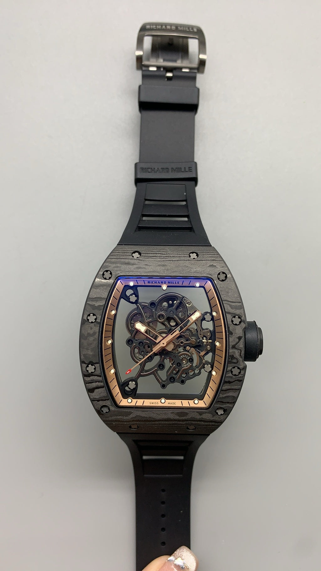 Richard Mille RM055 | 42MM | ตัวเรือนคาร์บอนไฟเบอร์ NTPT + โครงไทเทเนียม | หน้าปัดสเกเลตัน | กลไกไขลานมือ RMUL2