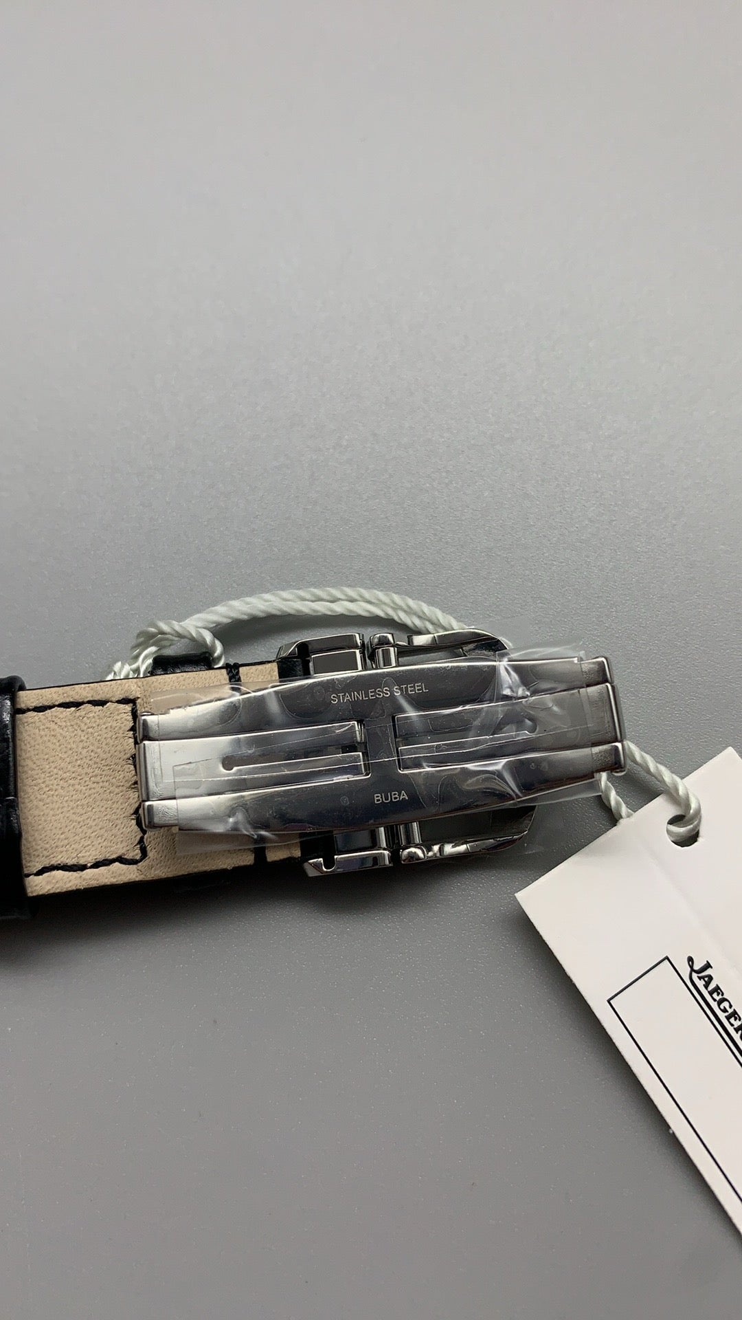 Jaeger-LeCoultre Master Ultra Thin Small Seconds | 40MM | ตัวเรือนสแตนเลสสตีล | ฟังก์ชันวินาทีขนาดเล็ก | หน้าปัดสีเงิน | สายหนังจระเข้สีดำ | กลไกอัตโนมัติ Cal.896/1