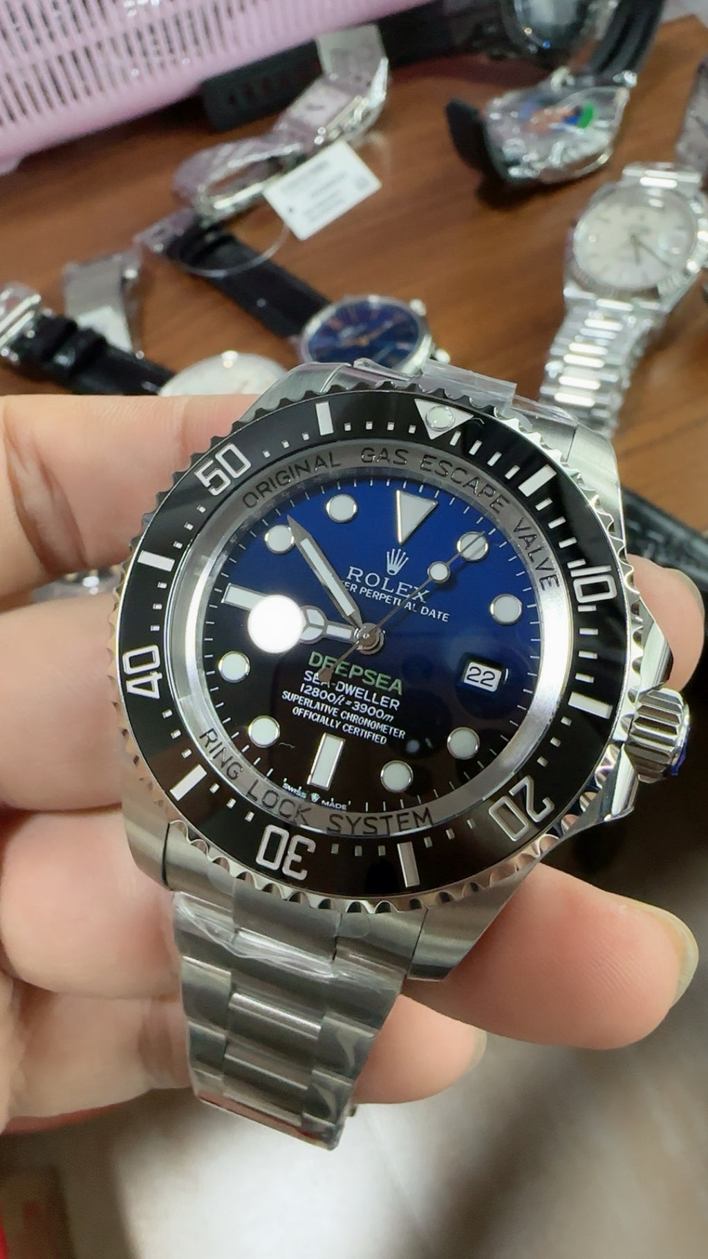 Rolex Deepsea 44MM | หน้าปัดสีฟ้าน้ำเงินไล่เฉด (D-Blue) | กลไกอัตโนมัติ Cal.3235