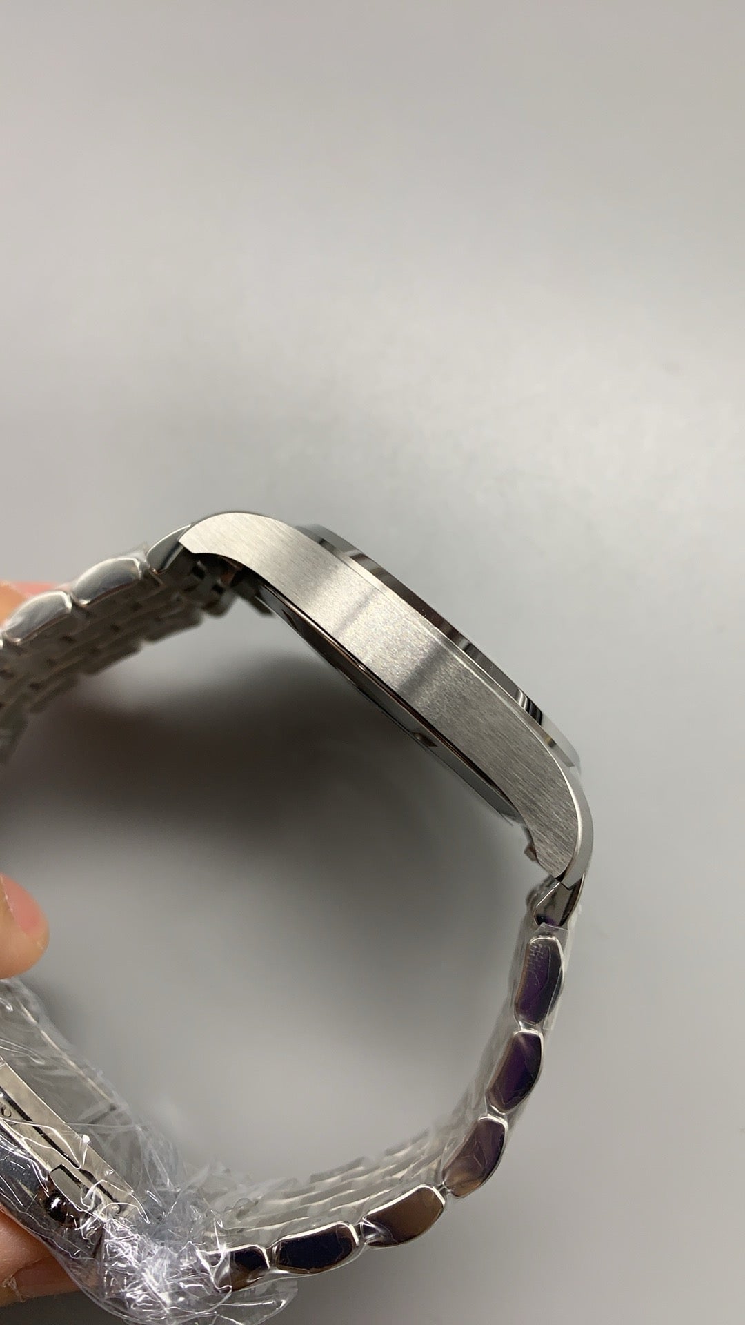 IWC Pilot’s Watch Mark XX | 40MM | ตัวเรือนสเตนเลสสตีล | หน้าปัดสีขาว | สายหนังวัว | กลไกอัตโนมัติ Cal.32111