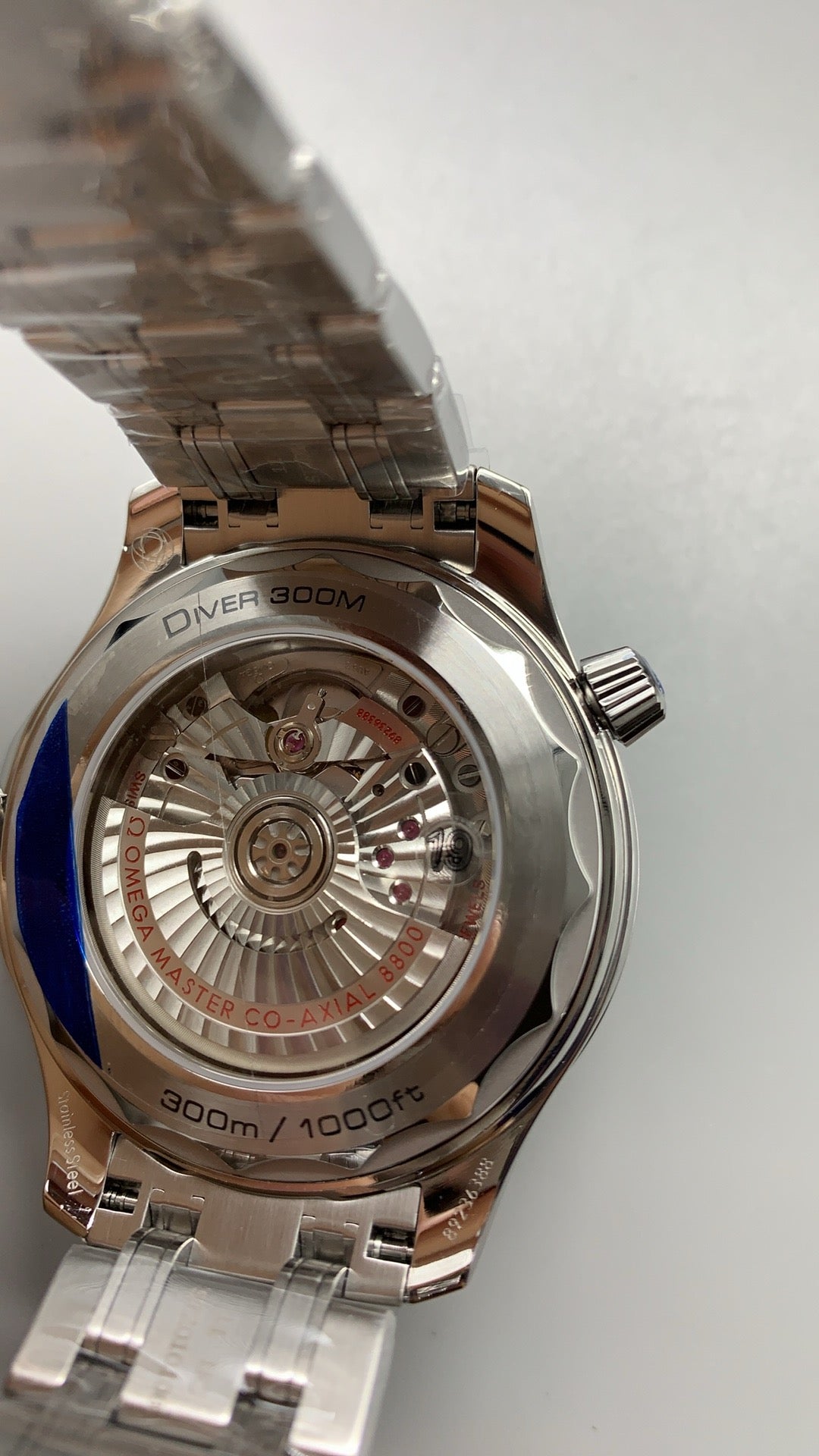 Omega Seamaster Diver 300M 42MM | กลไกอัตโนมัติ Co-Axial Master Chronometer ขนาดตัวเรือน: 42 มม.